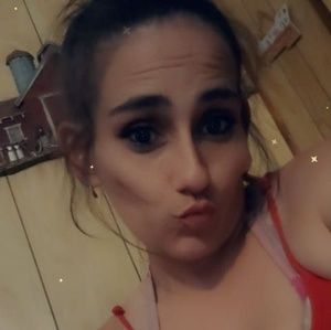 Meet your Posher, Kaci